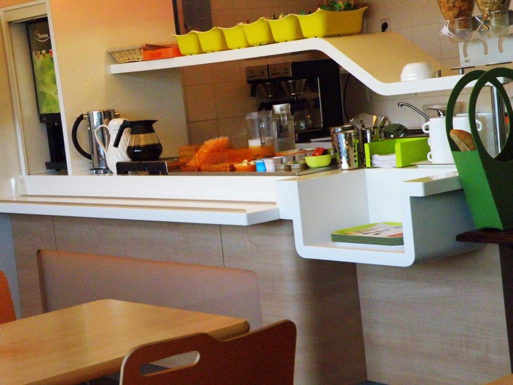 Ibis Budget Montauban Les Chaumes Екстер'єр фото